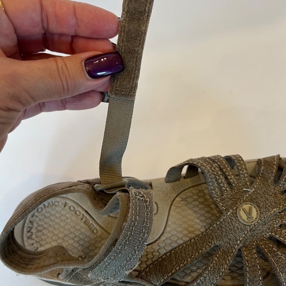 Keen Casual Closed Toe Sport Hiking Sandals Tan Women's, Size 7.5 - Picture 11 of 12
